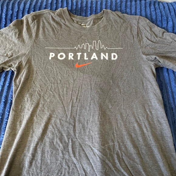 Men’s grey Nike Portland tee - Picture 2 of 2